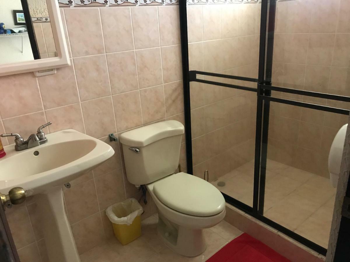 Desamparados  Casa Del Suizo B&B 외부 사진