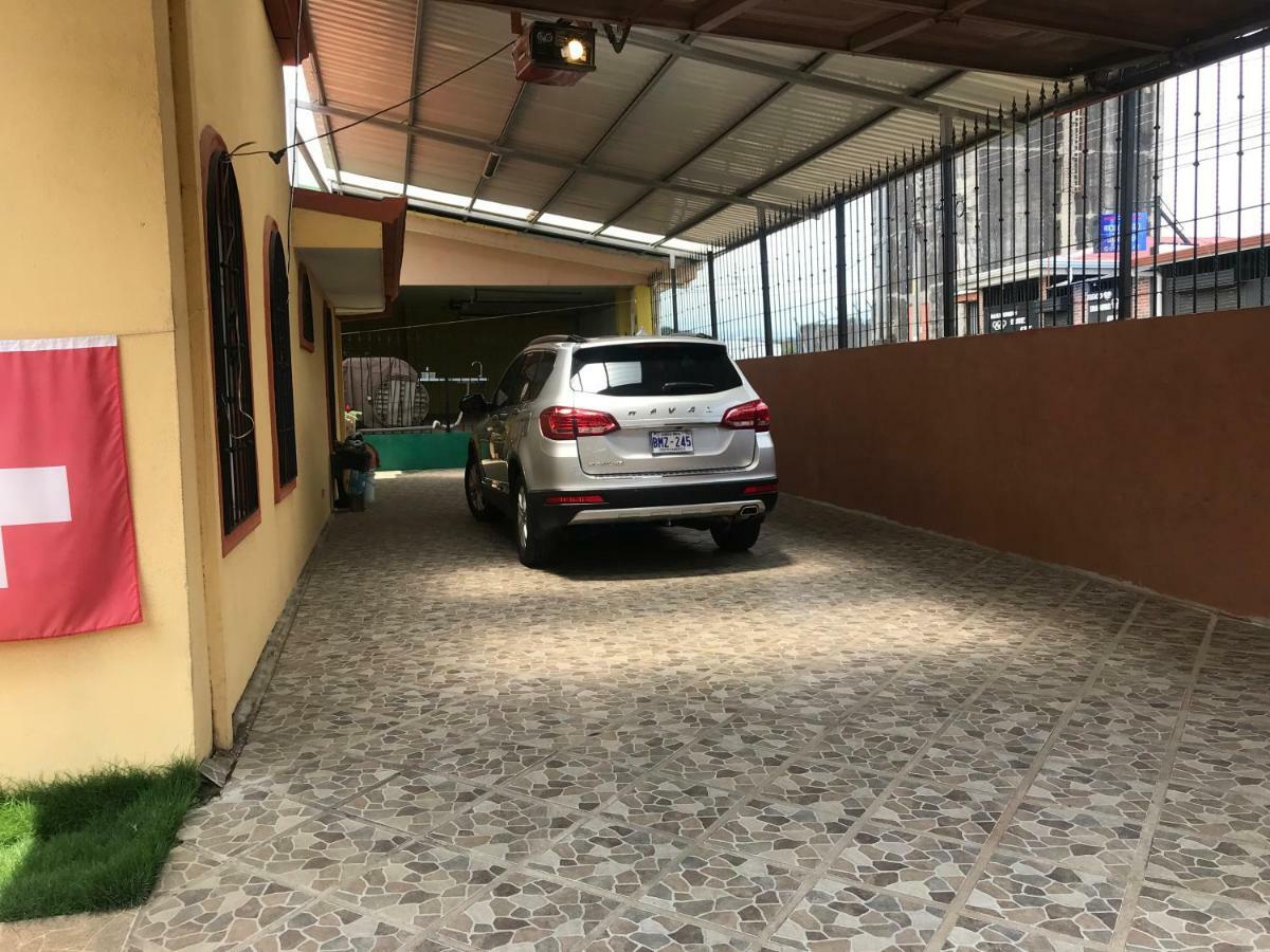 Desamparados  Casa Del Suizo B&B 외부 사진