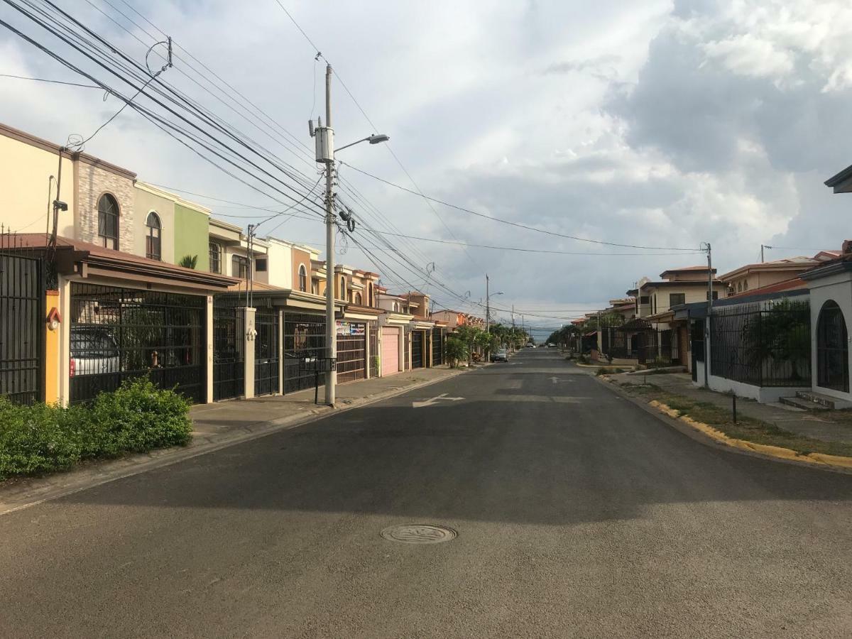Desamparados  Casa Del Suizo B&B 외부 사진